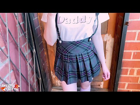❤️ Koolitüdruk imeb sügavalt oma riista ja kuratab klasside asemel. ️ Pornovideo at us et.tubsexer-porn.ru ❌️❤