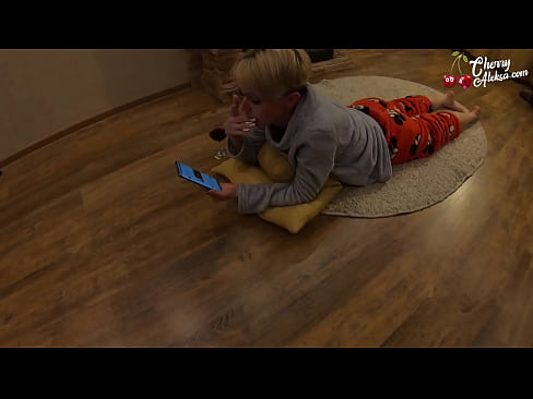 ❤️ Hullu blondiin imeb tohutut munni ja hüppab selle peal - anaalseksiga ️ Pornovideo at us et.tubsexer-porn.ru ❌️❤